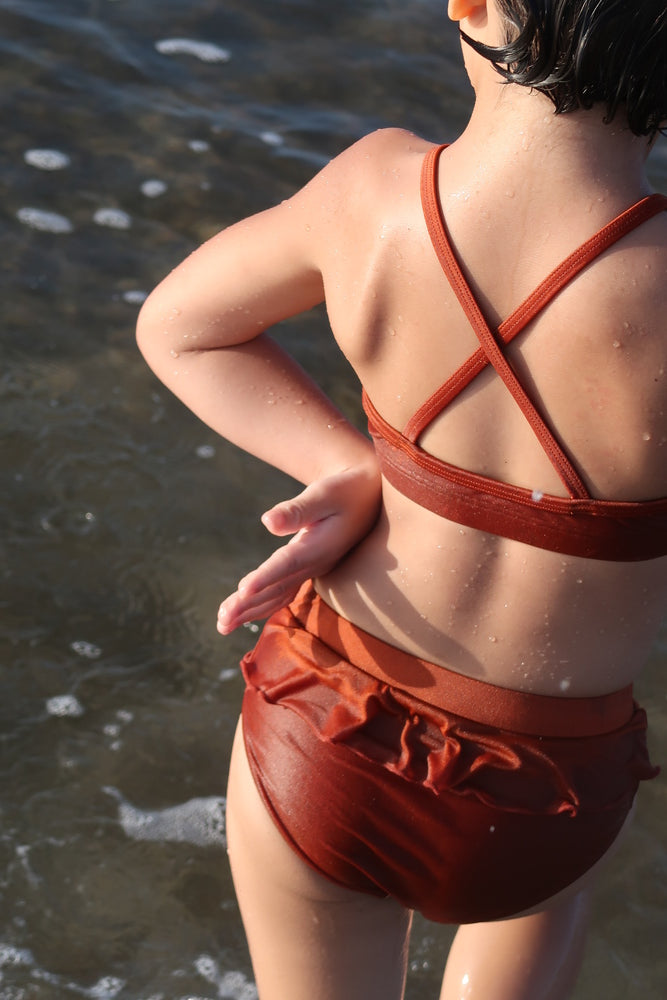 Mia - A six year old girl, her life advice for other young children.