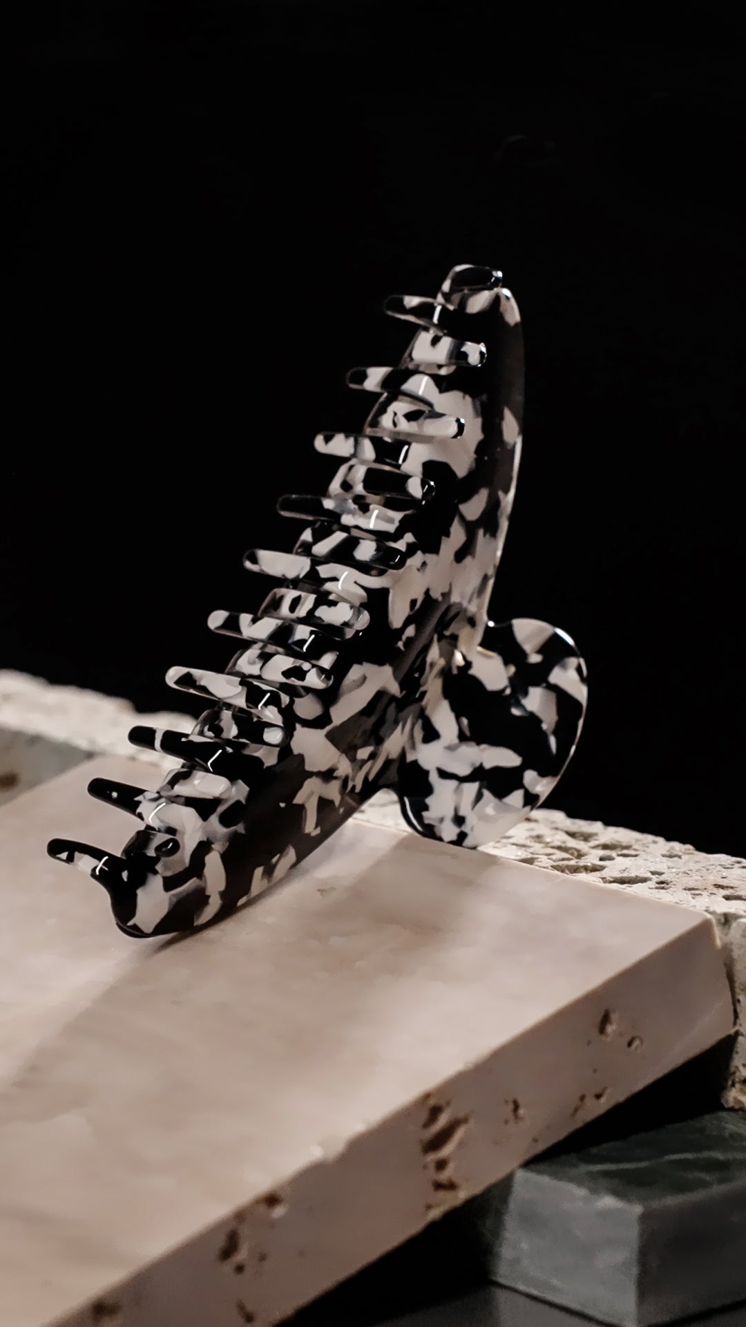 Halo by HAI | 極簡弧面髮束夾