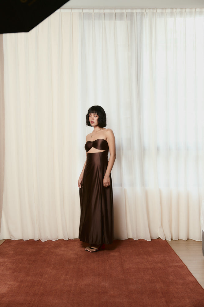 Second Skin|Satiny - Sweetheart Ruched Maxi Dress - Maya Cocoa