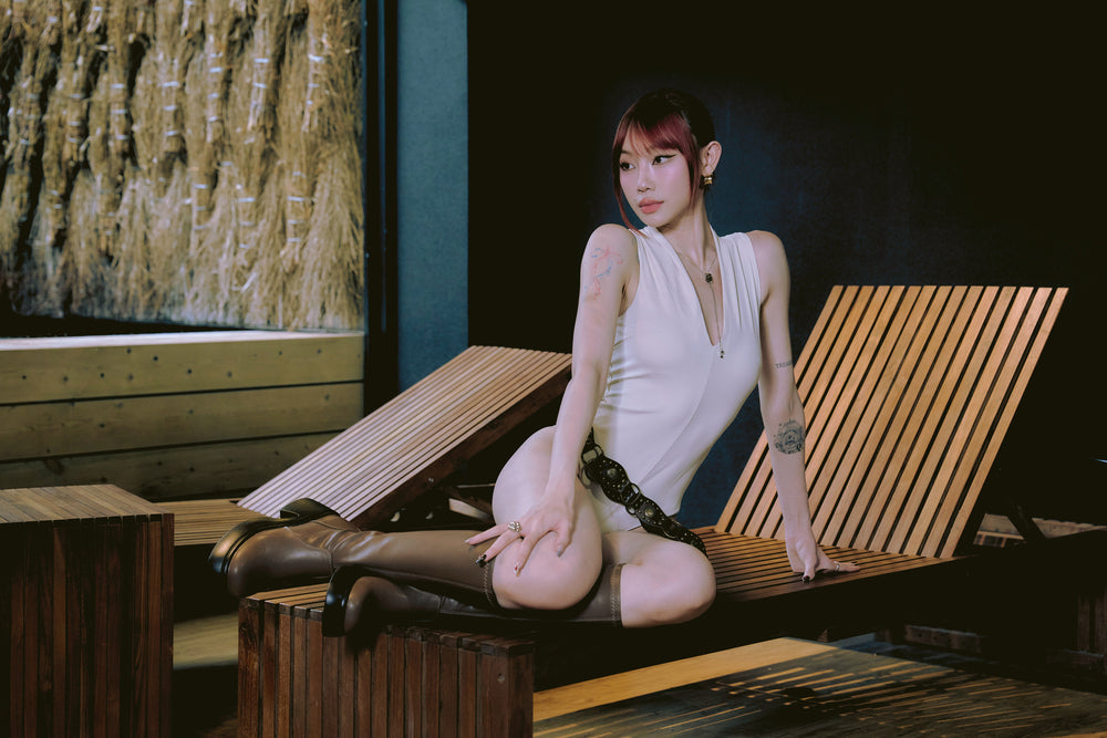 泉肌 | 小立領深V連身泳裝 - 暖泉米