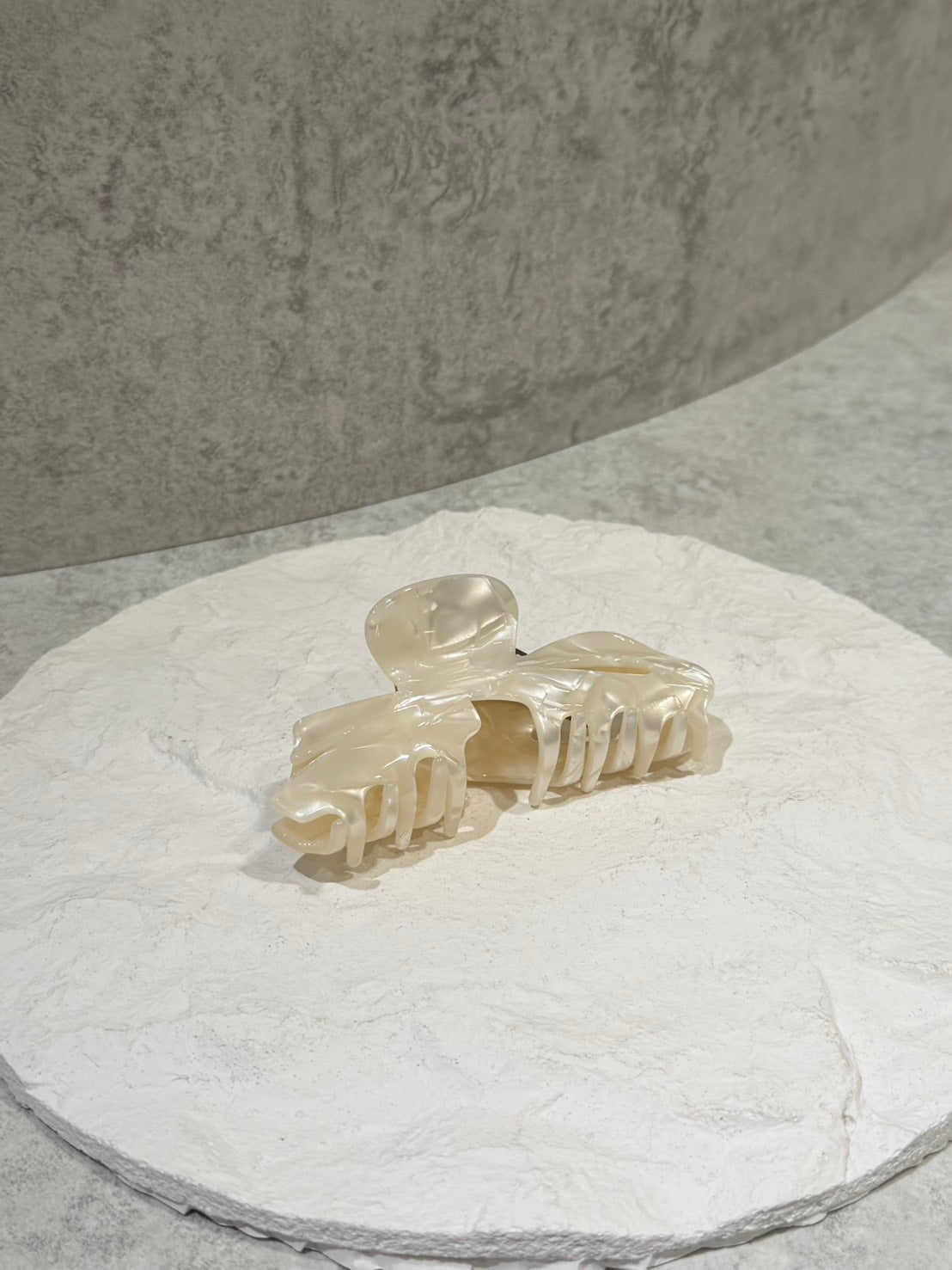 Halo by HAI | 絲帶輪廓髮束夾 - 象牙奶油