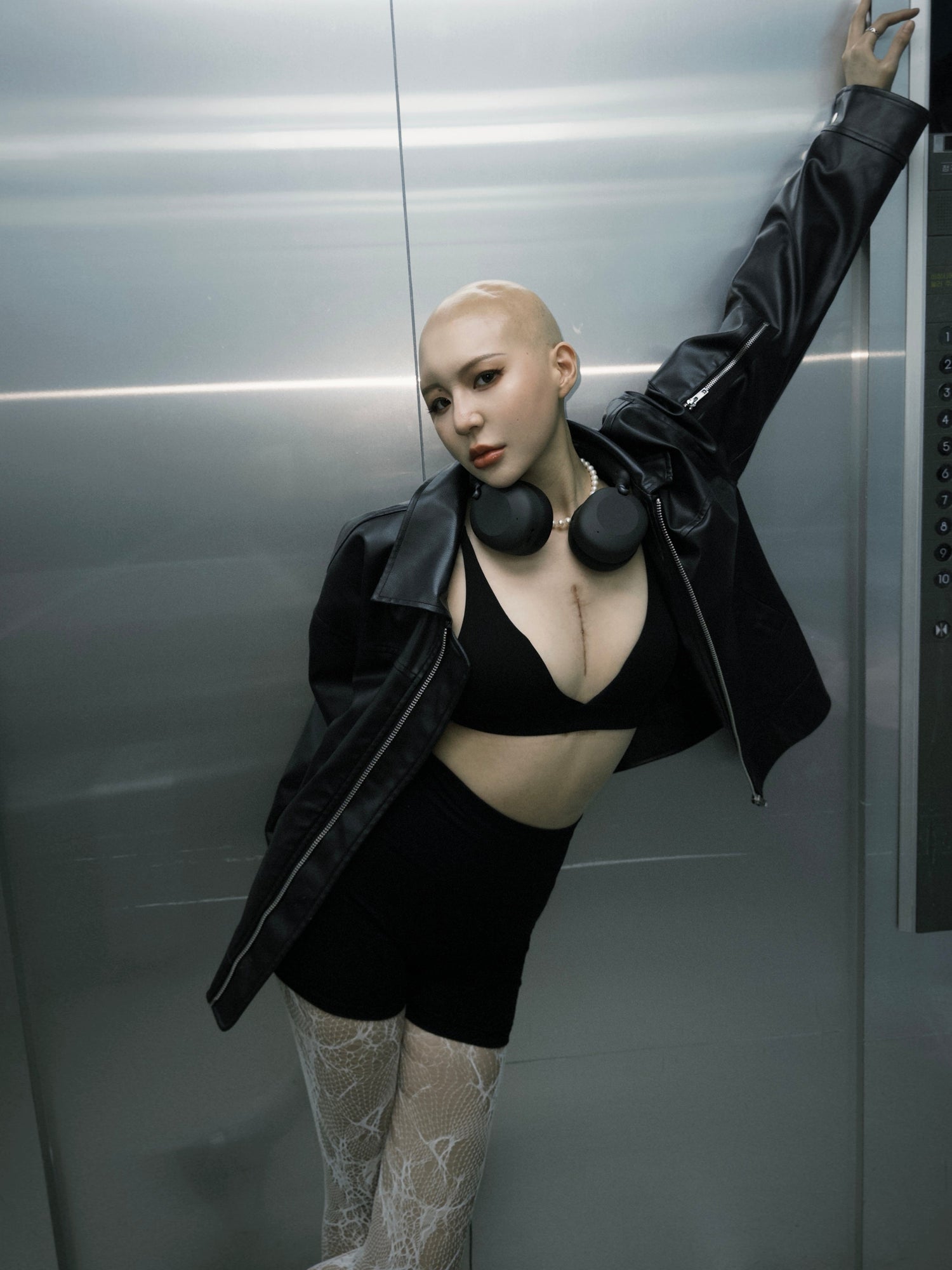 HÁI Career Women – Chloe, a model, a life warrior